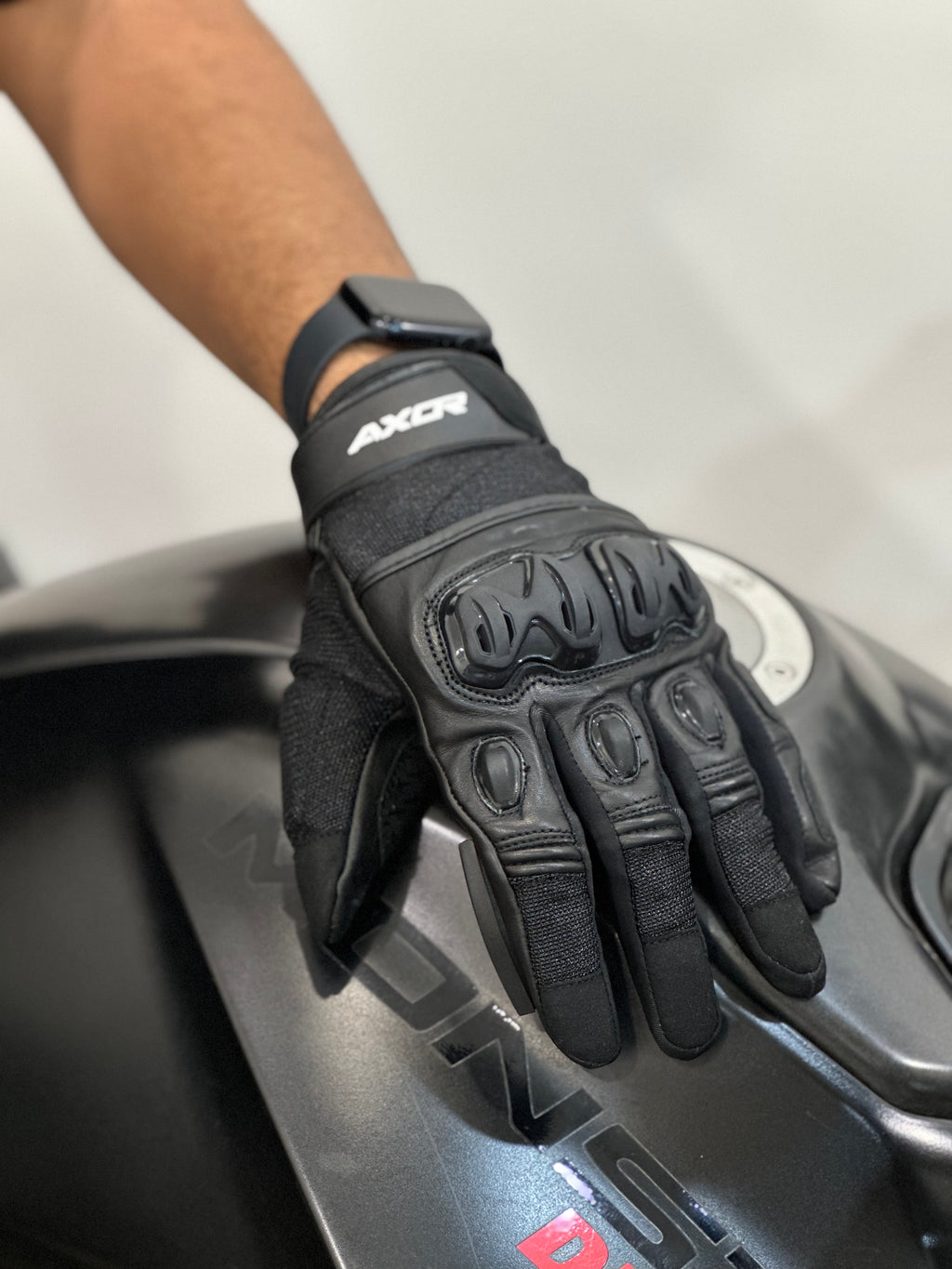 AXOR VIPER SHORT CUFF RIDING GLOVES