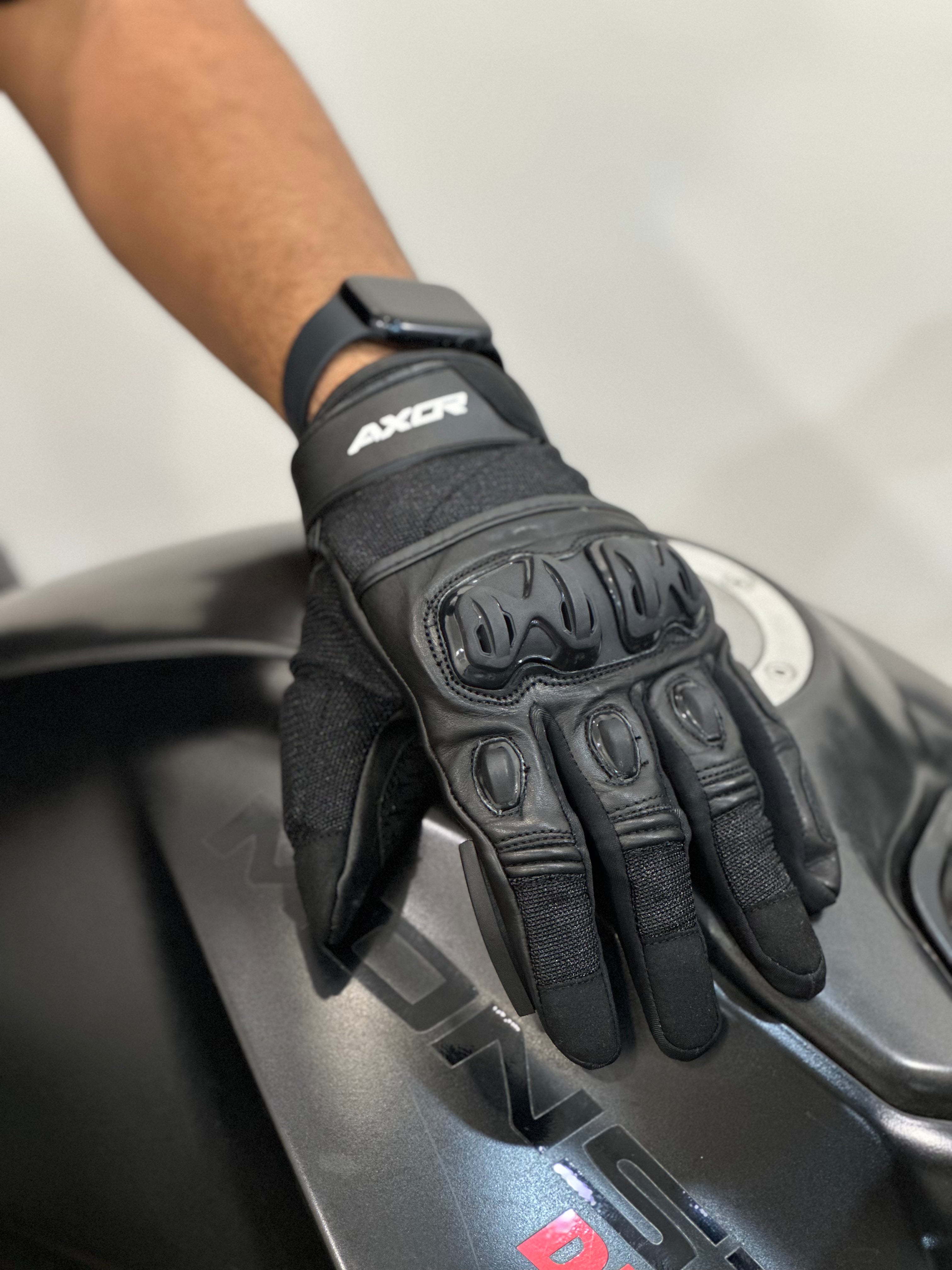 AXOR VIPER SHORT CUFF RIDING GLOVES