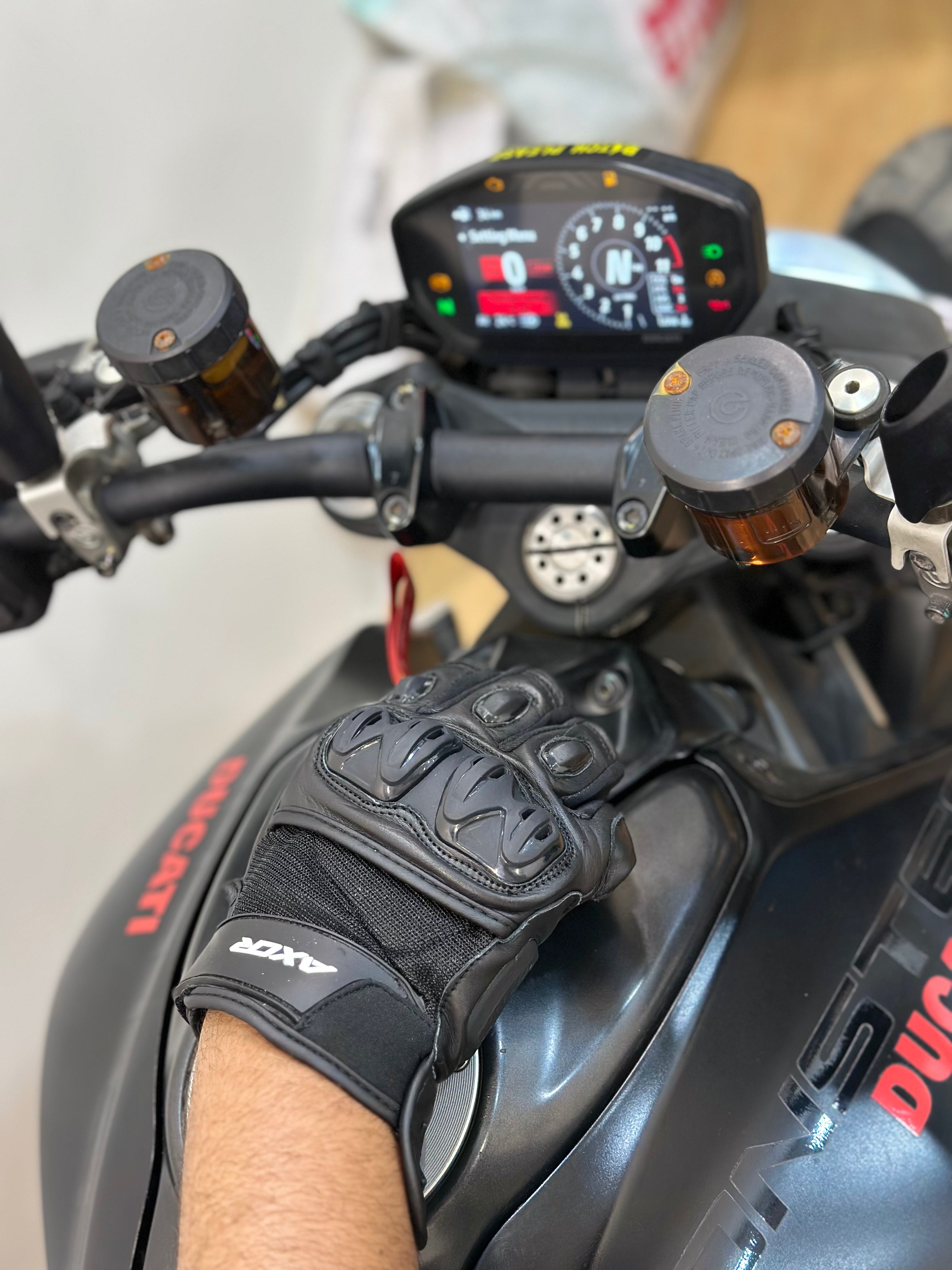 AXOR VIPER SHORT CUFF RIDING GLOVES