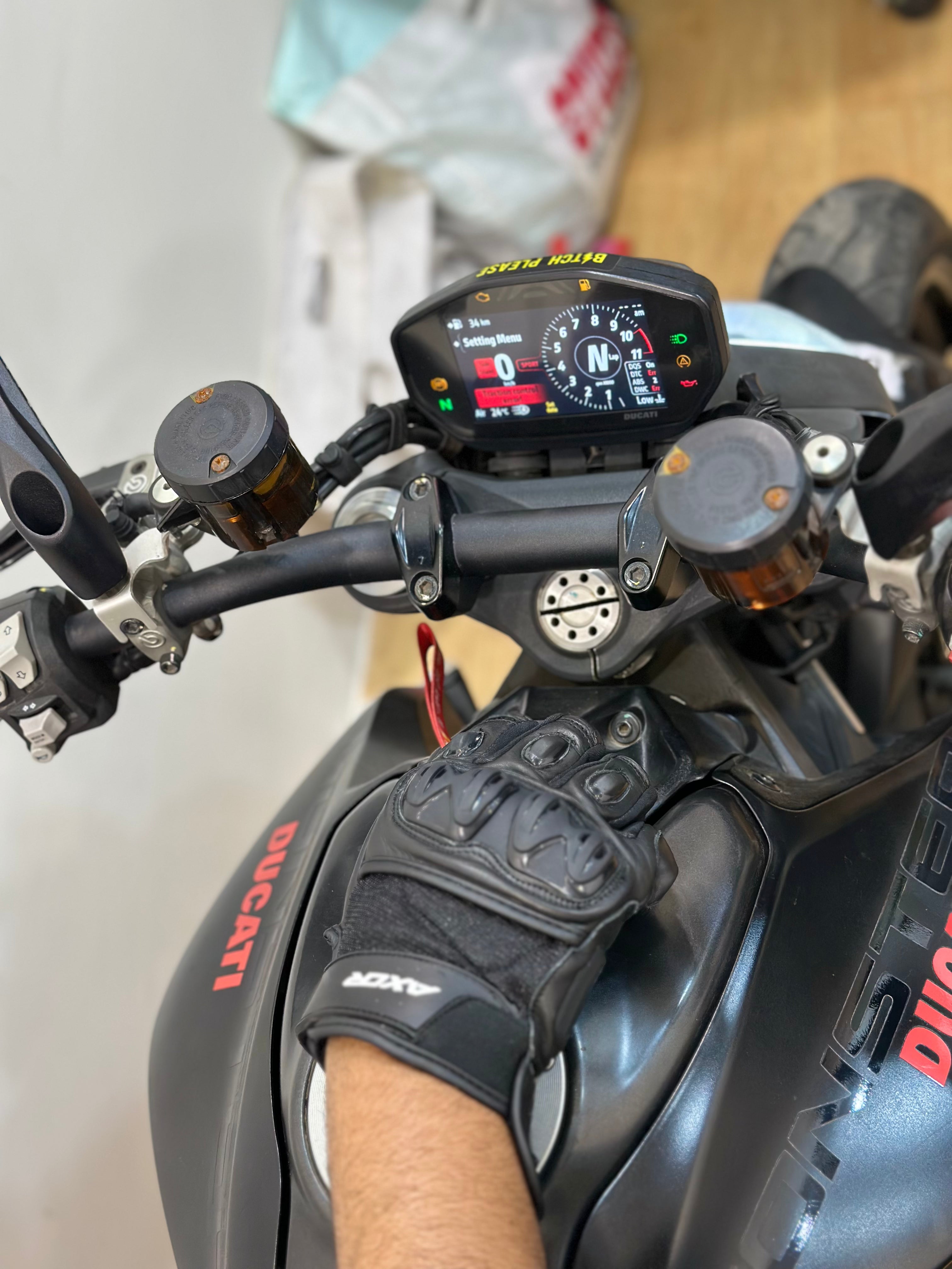 AXOR VIPER SHORT CUFF RIDING GLOVES